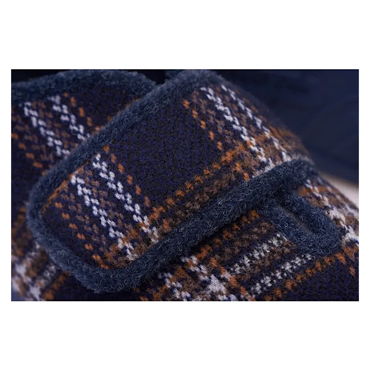 Ronnie. Navy Highland. Cushioned for greater comfort.