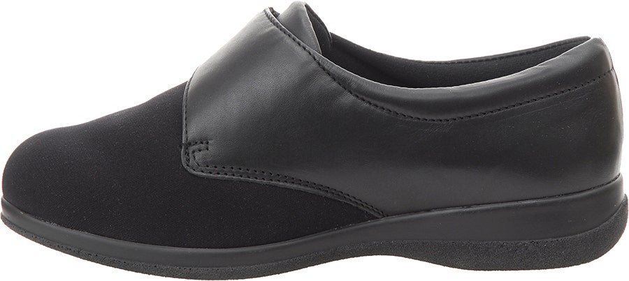 ideal for bunions, sensitive or misshapen toes or those with swollen or bandaged feet