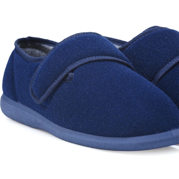 Slipper for sensitive toes or feet