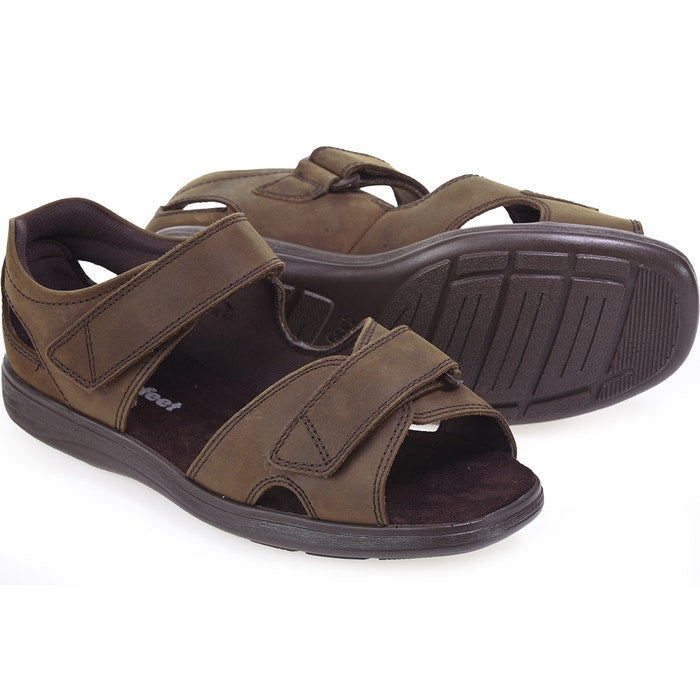 Wide fitting sandle adjusts to fit swelling of feet