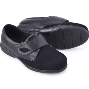 Features a cushioned Sanitized insole that is removable so an orthotic can be used